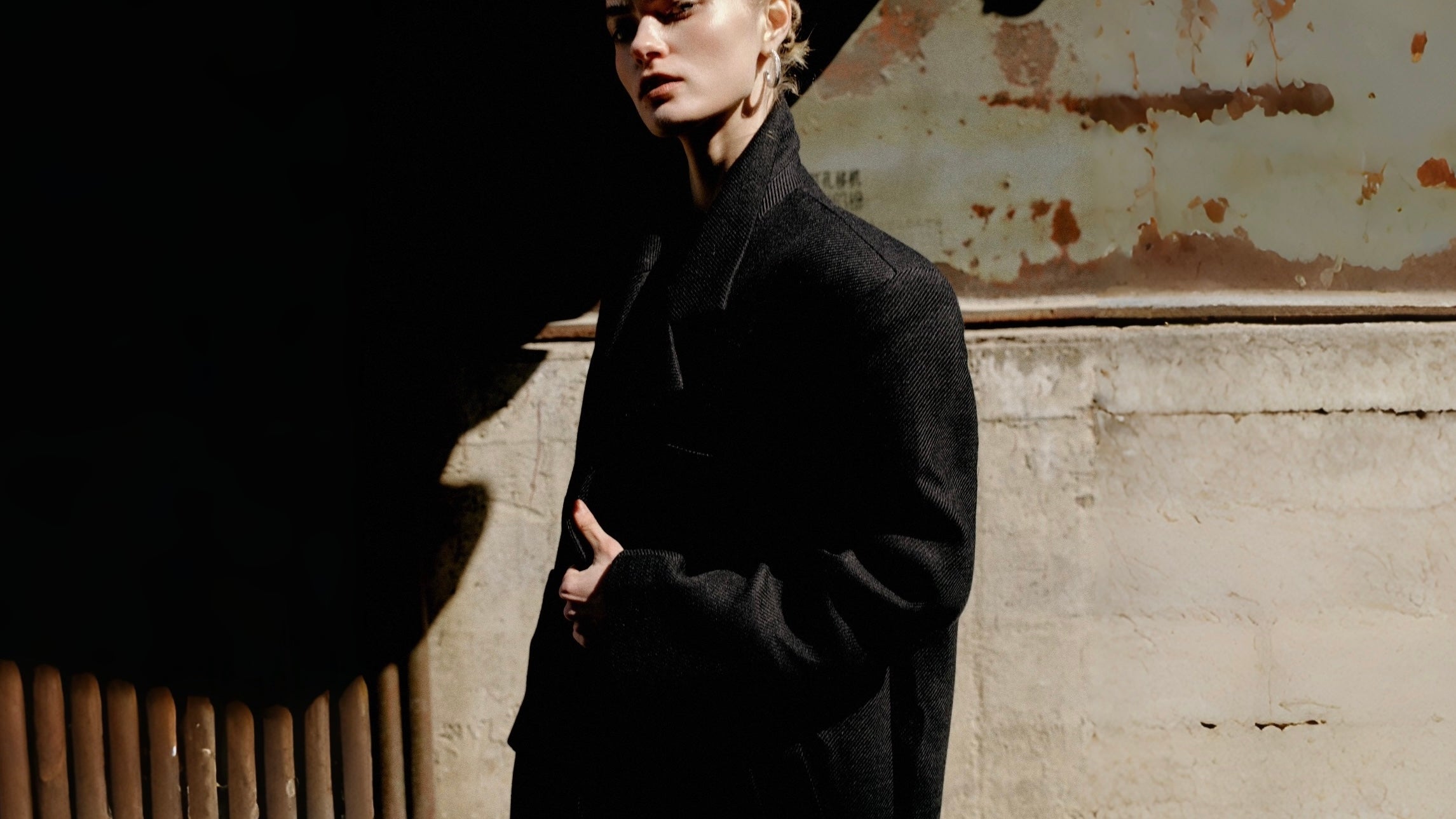 High-Structure Design for Urban Women