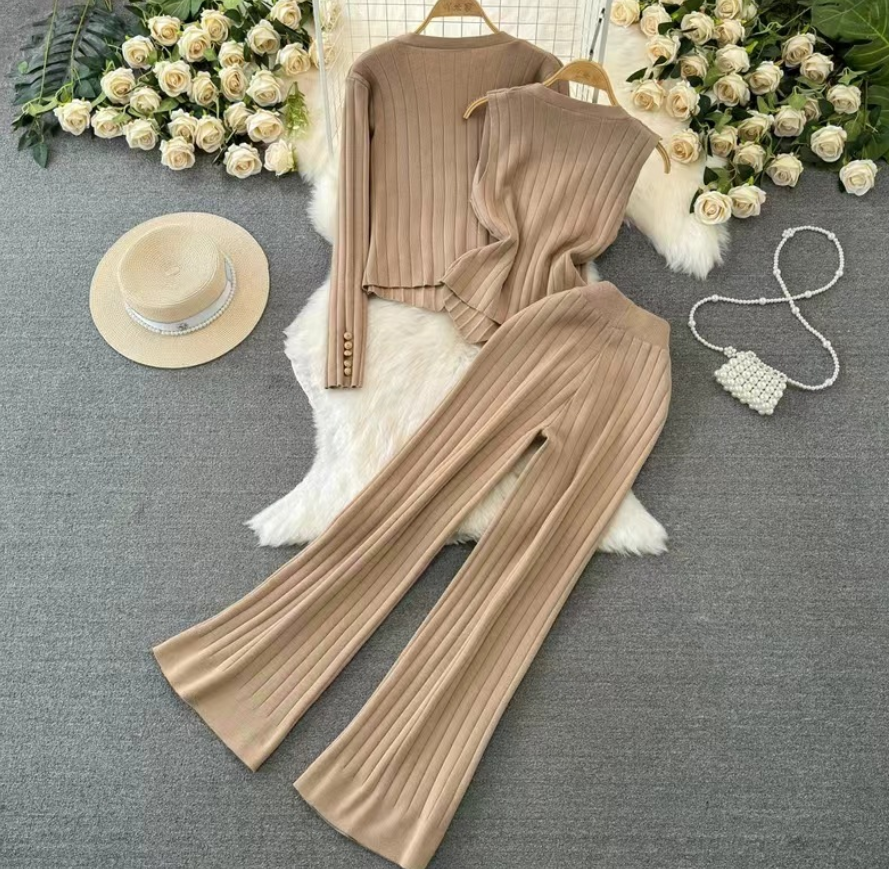Ribbed Slim Fit Short Top and Pants Three-Piece Set