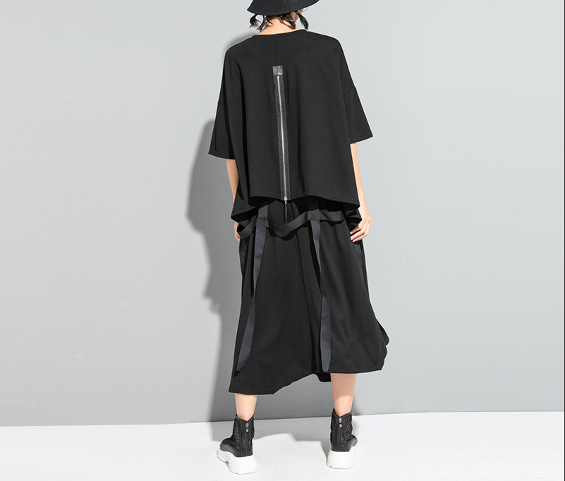 Dark Style Zip Detail Short Sleeve T-Shirt