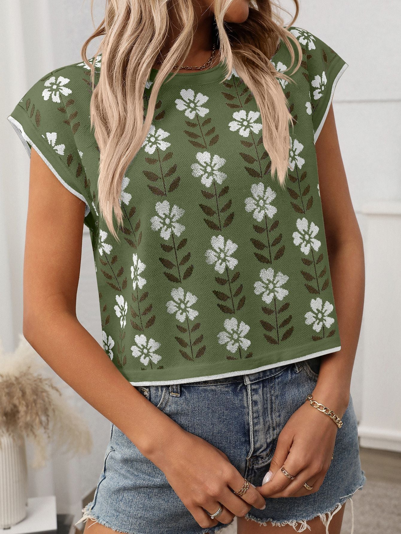 Women's Floral Knit Crop Top