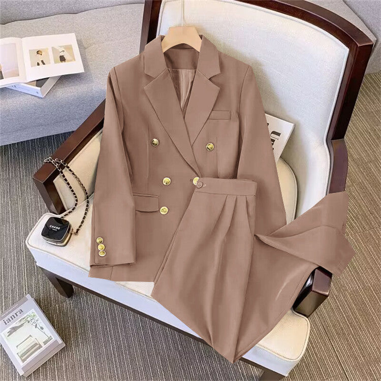 Women’s Relaxed Fit Blazer and Pants Two-Piece Set