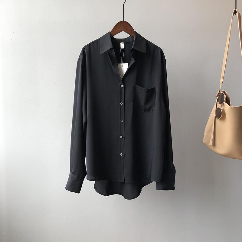 Relaxed Fit Minimalist Long Sleeve Top