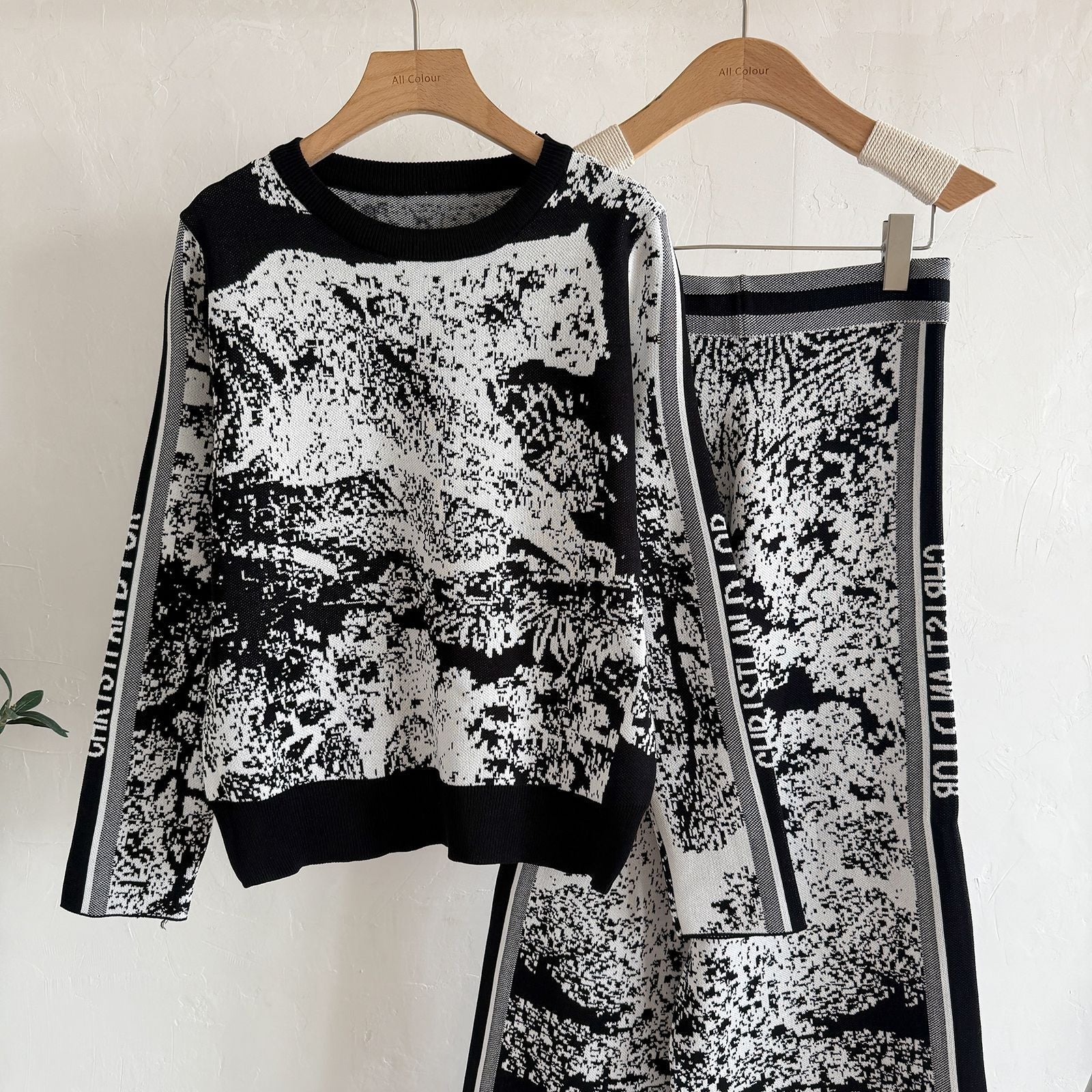 Jacquard Knit Top and Wide-Leg Pants Set