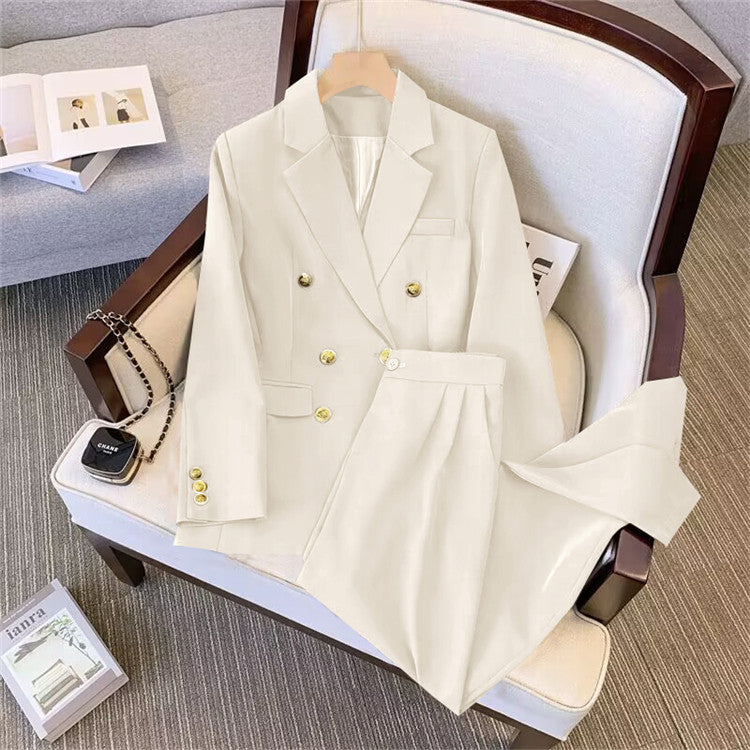 Women’s Relaxed Fit Blazer and Pants Two-Piece Set