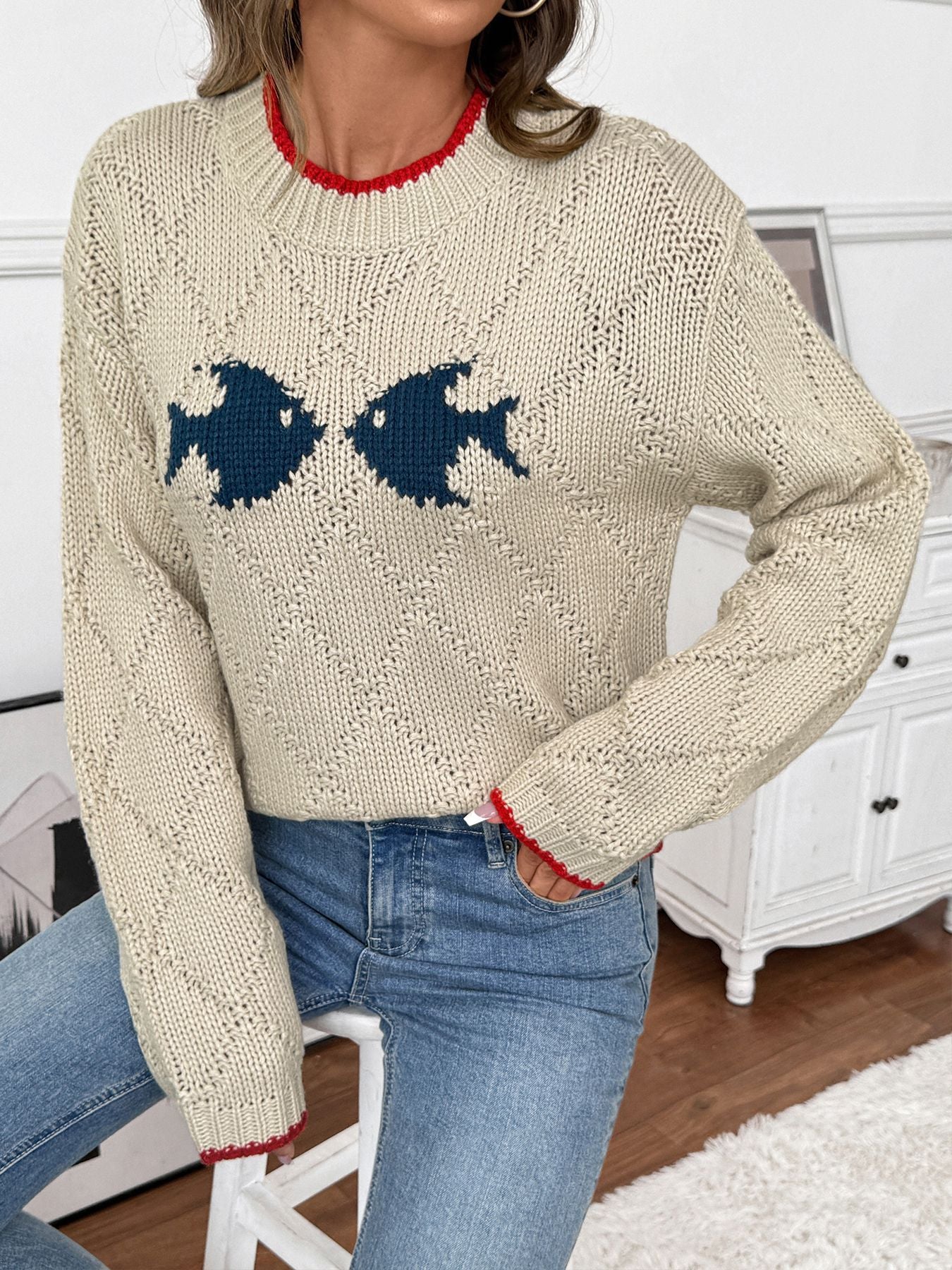 Contrast Trim Fish Motif Knit Sweater