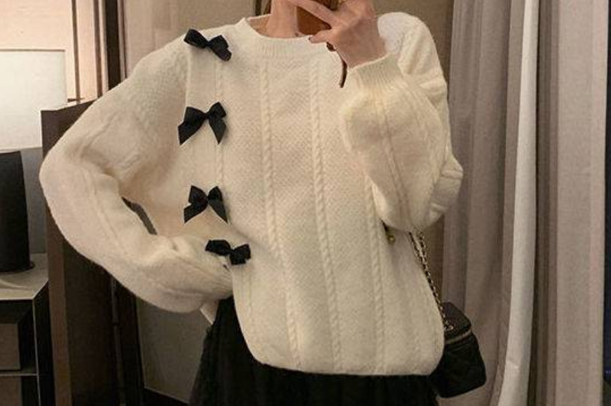 Bow Detail Split Knit Pullover Sweater