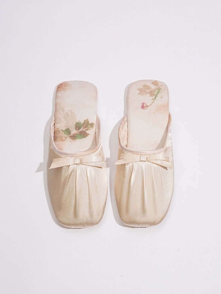 Luxury Silk Robe pajama sets for women Best Gift Guide for her Wedding Gift | Ulivary