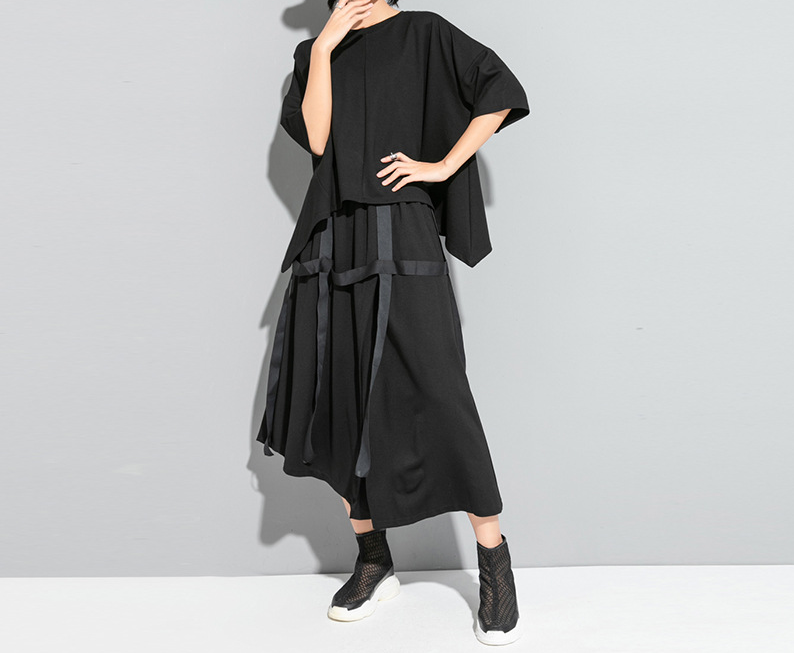 Dark Style Zip Detail Short Sleeve T-Shirt