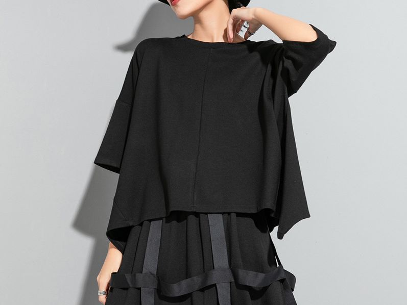 Dark Style Zip Detail Short Sleeve T-Shirt